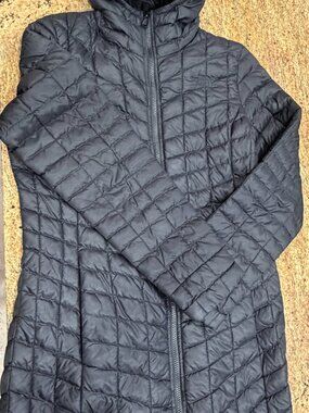 North Face Women's ThermoBall Eco Long Hooded Parka Medium Water-Repellant Warm